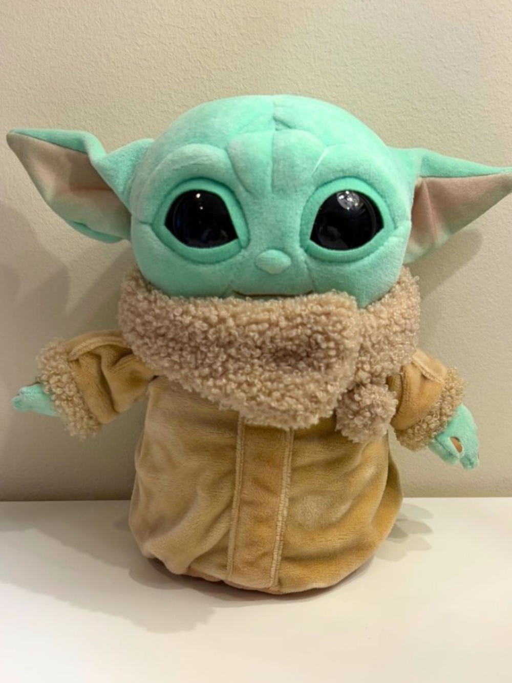 Star Wars The Mandalorian The Child Baby Yoda 8" Plush